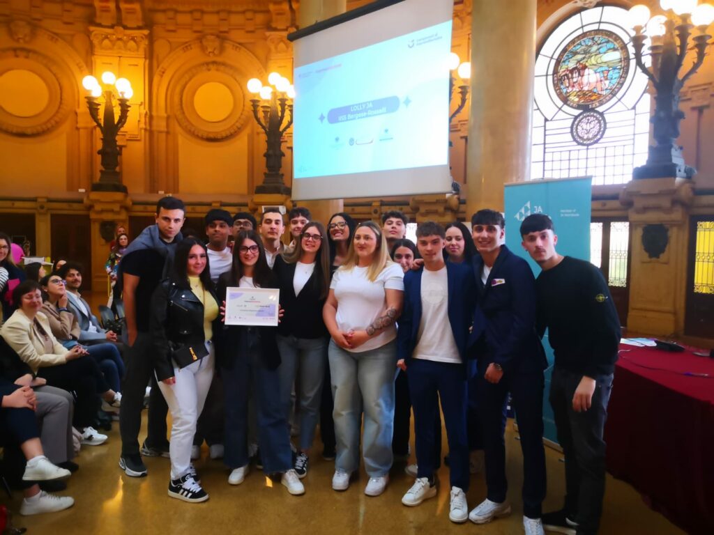 La 4a AFM dell’IIS Bergese-Rosselli di Genova vince il Premio Migliore Impresa Junior Achievement della Liguria
