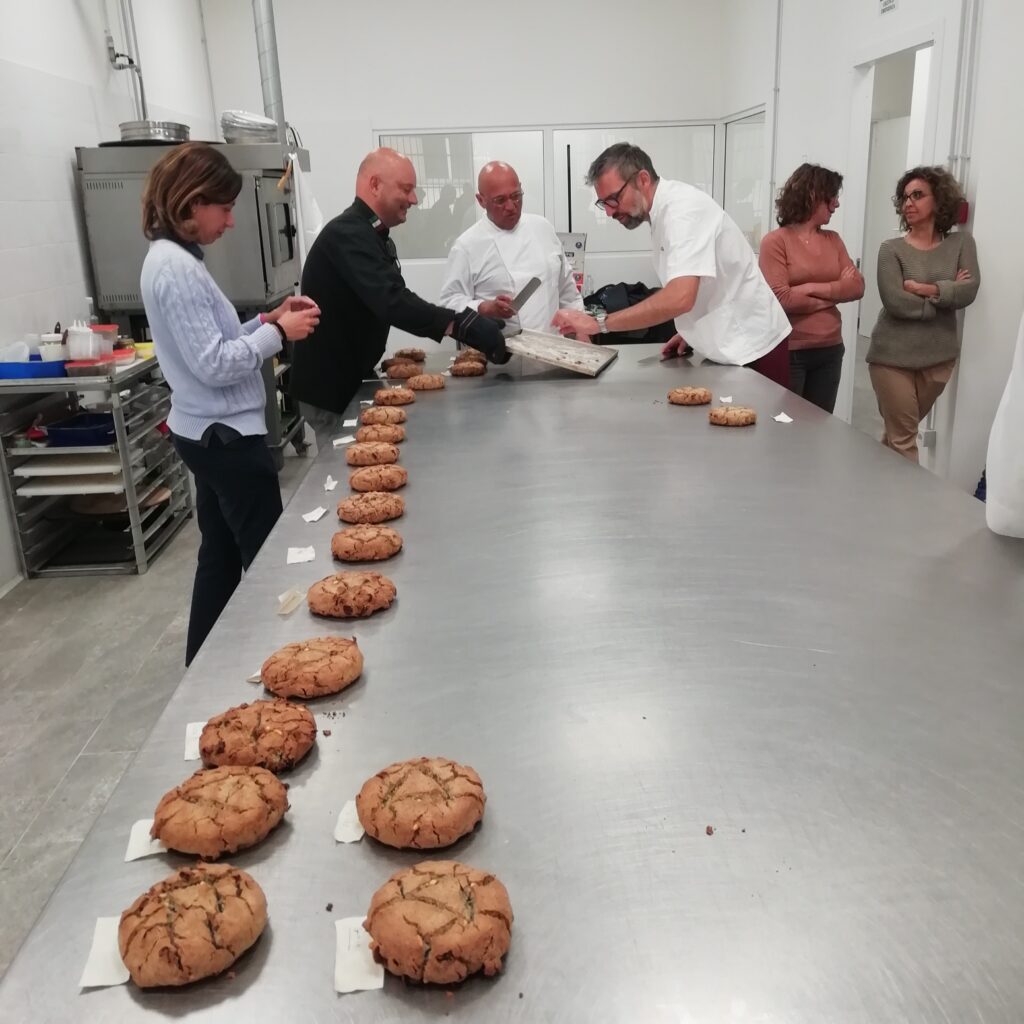 Giornata della Ristorazione 2025: i bambini incontrano l’associazione in una masterclass sul pandolce basso