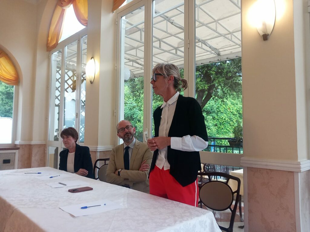 Paola Castello è la nuova presidente di Ascom Confcommercio Arenzano: “Al lavoro per dare un nuovo impulso al commercio locale”